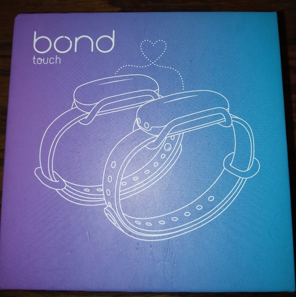 Bond bracelets - Picture 1 of 7